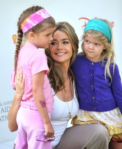 Denise Richards y sus hijas Lola y Sam